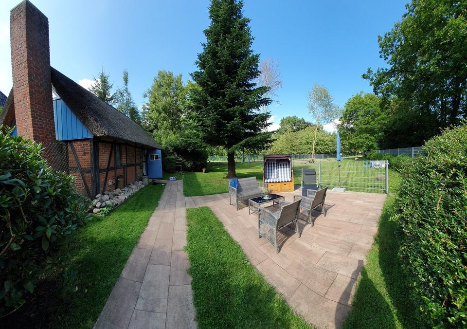 Thumbnail-Ferienhaus Ostsee, 2 Personen, viele Hunde, Ofen, Garten, Zaun
