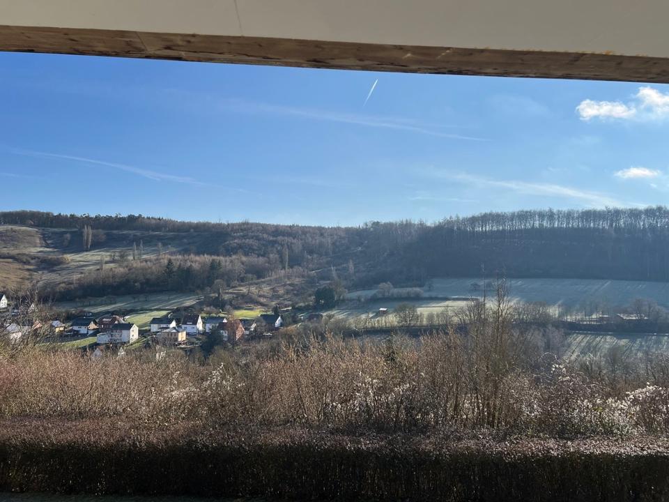 Thumbnail-Sanierte 3,5 Wohnung 1.OG 96 qm in Beverungen-Dalhausen