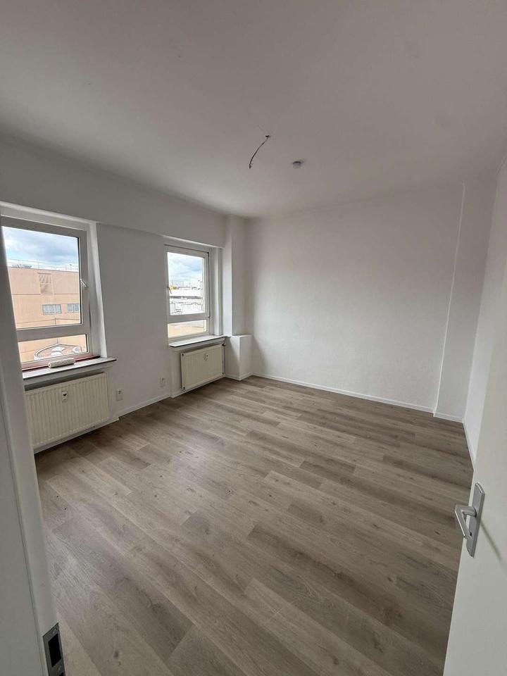 Thumbnail-[VAC-10315] 1,5-Zimmer Wohnung im Herzen von Bielefeld!