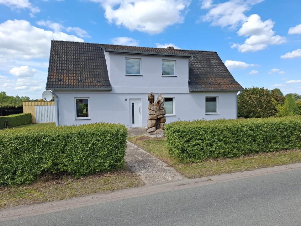 Thumbnail-Charmantes EFH in Holthusen, Wfl. 170m², Grdst. 2171 m² mit Pool