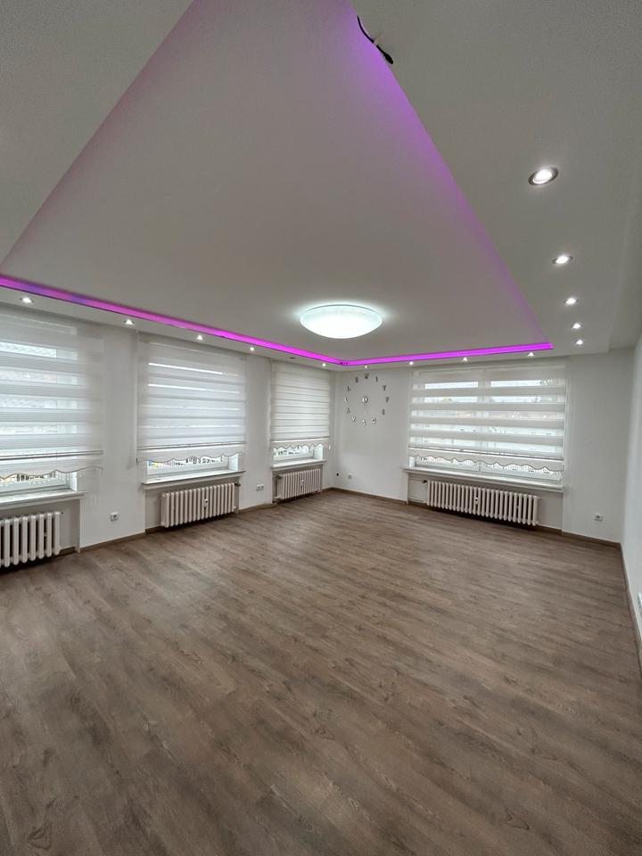 Thumbnail-4 Zimmer Wohnung in zentraler Lage