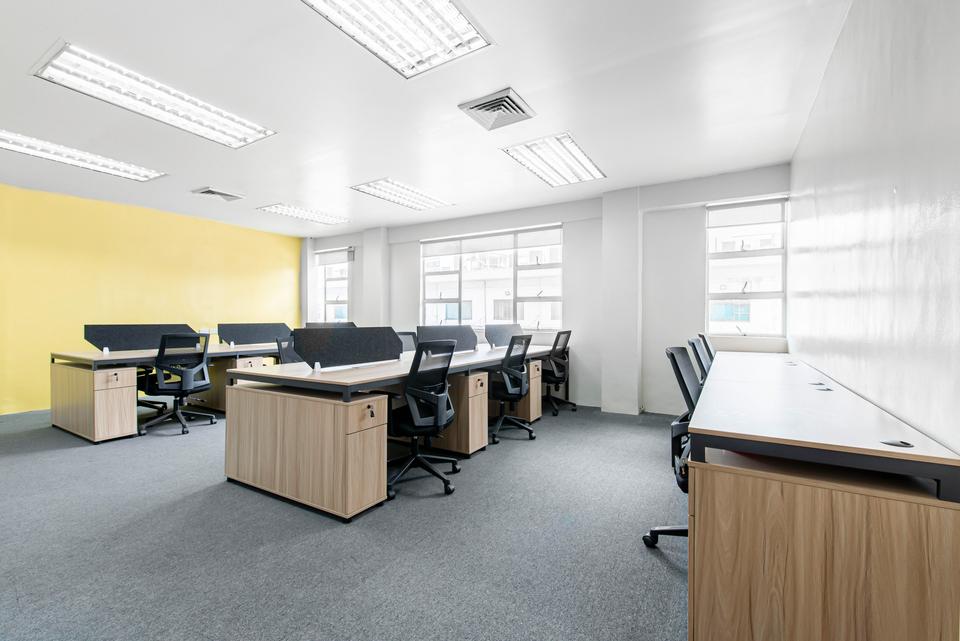 Thumbnail-Coworking-Bereich in REGUS Uhlandstraße
