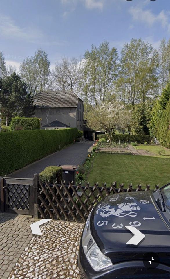 Thumbnail-Grundstück mit sanierungsbedürftigen Objekt