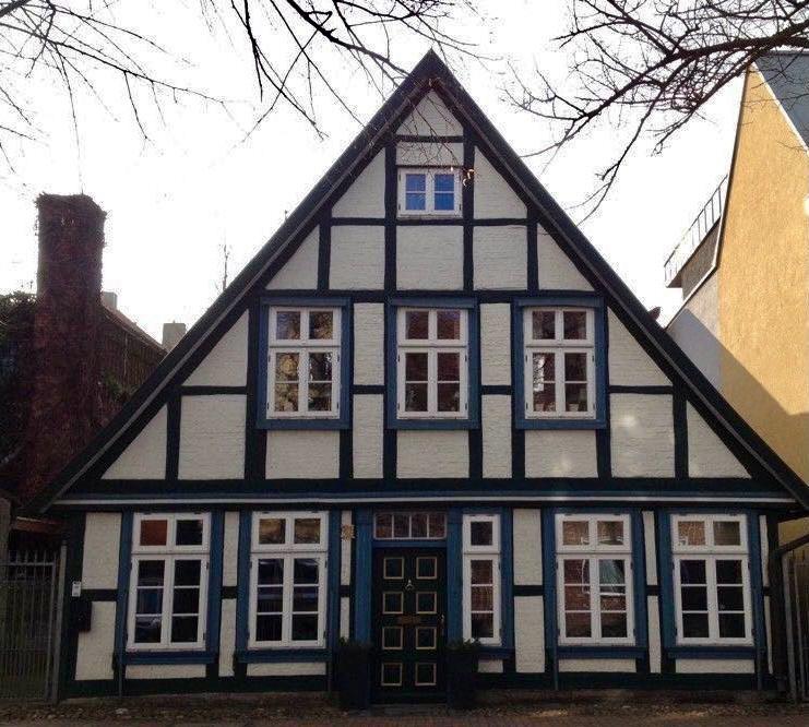 Thumbnail-Ruhige Wohnung in der Stadt mit Charme und Balkon