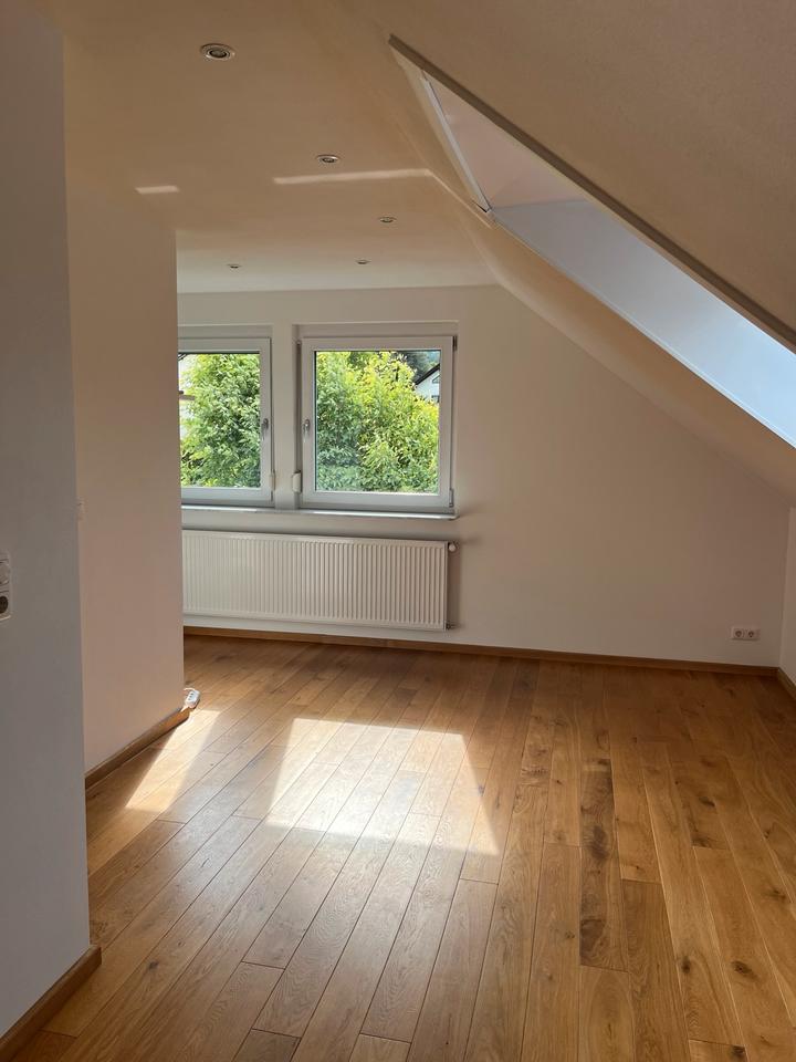 Thumbnail-Lichtdurchflutete Dachgeschosswohnung mit Blick ins Grüne