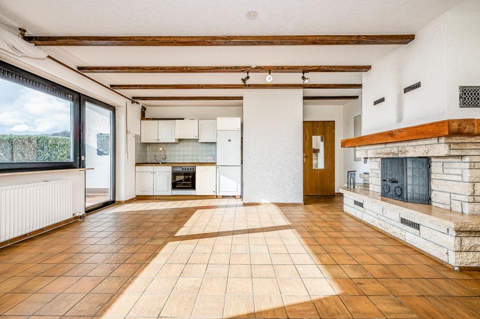 Thumbnail-Von Privat: ruhige EG-Wohnung mit Garten, Terrasse und Kamin