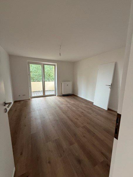 Thumbnail-für Senioren im Erdgeschoss oder junge Familien im 2.OG - 3-Zimmer mit Balkon im Grünen