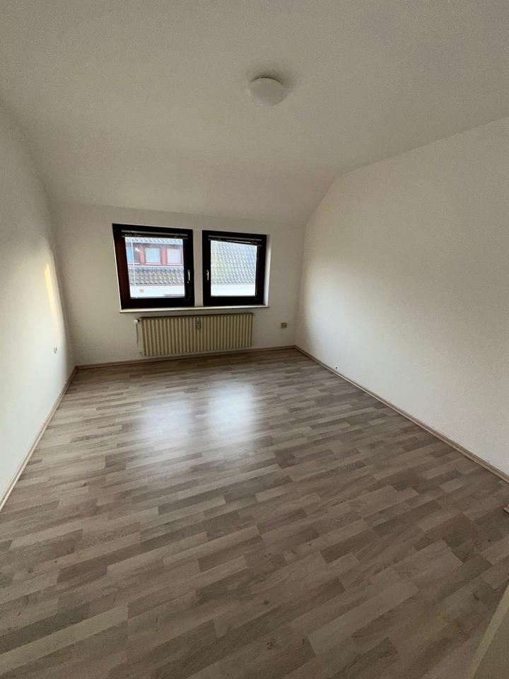 Thumbnail-3-Zimmer-Wohnung mit Potenzial, Teilgarten und Stauraum