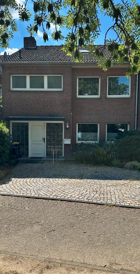 Thumbnail-Attraktives, vollständig renoviertes Reihenmittelhaus mit Garten