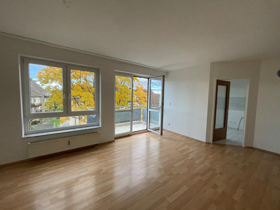 Thumbnail-Attraktive Dachgeschosswohnung mit Balkon in Gelsenkirchen-Erle