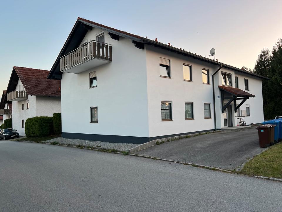 Thumbnail-Schöne 3 Zimmer-Erdgeschoss-Wohnung in Schöllnach