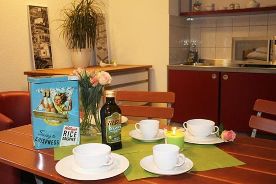 Thumbnail-City Apartment Regensburg - Möblierte Wohnung in Regensburg-Sallern 16€ p.PNacht für max. 3 Personen - Ideal zur Anmietung auf Zeit o. Zwischenmiete