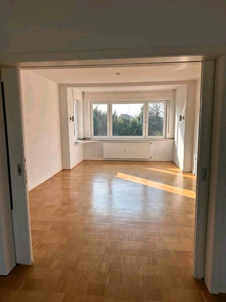 Thumbnail-Traumhafte 3.5 4.5 Zimmer Wohnung am Revierpark Mattlerbusch