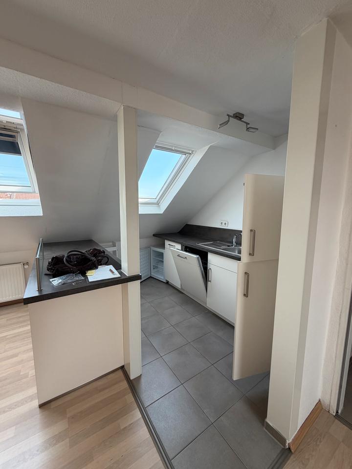 Thumbnail-Helle 2-Zimmer DG-Wohnung mit Garage & EBK in Dortmund-Wickede