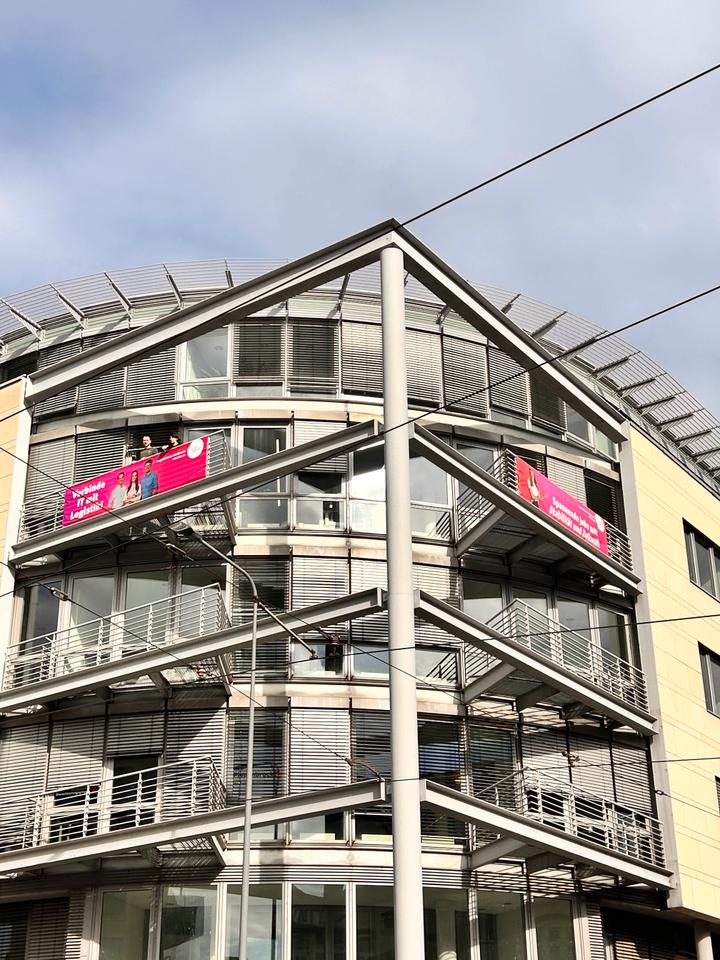 Thumbnail-Möblierte Büroflächen zur Untervermietung - 3 Büroräume 20–27 m²