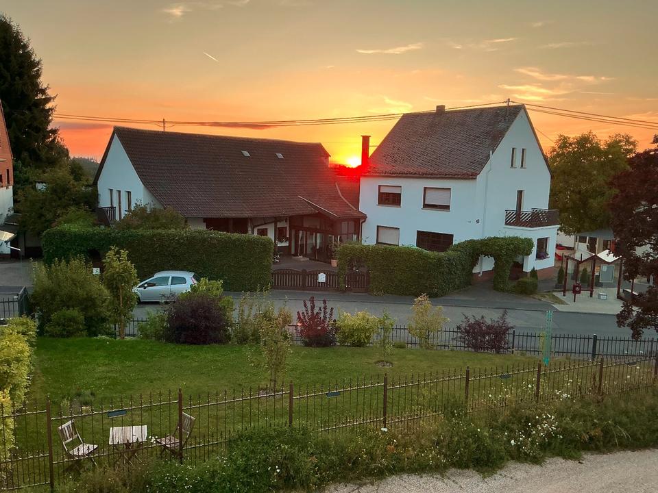 Thumbnail-Mehrfamilienhaus mit Reitbetriebs-Option