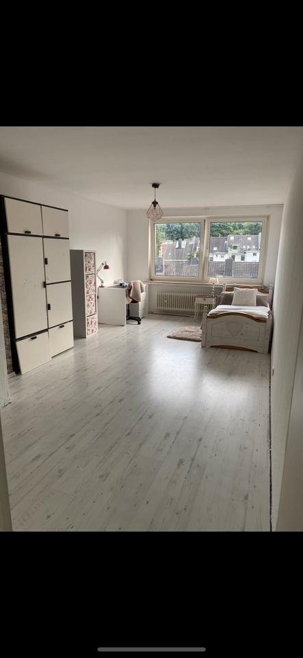 Thumbnail-Schöne 4-Zimmer-Wohnung mit Balkon.