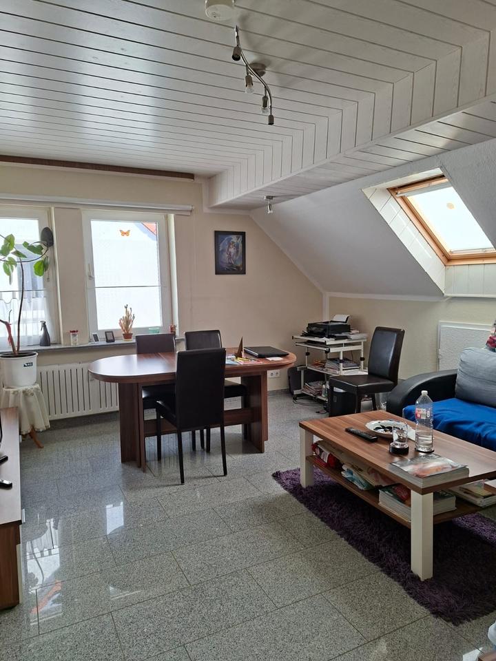 Thumbnail-Charmante Dachgeschosswohnung 3 Zimmer in Wolfsburg - Vorsfelde