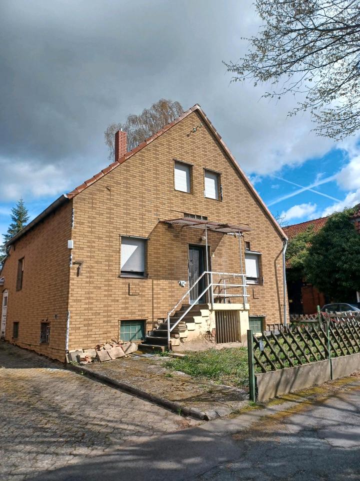 Thumbnail-Einfamilienhaus mit Obstgarten, Vorgarten & Garage in Gadenstedt