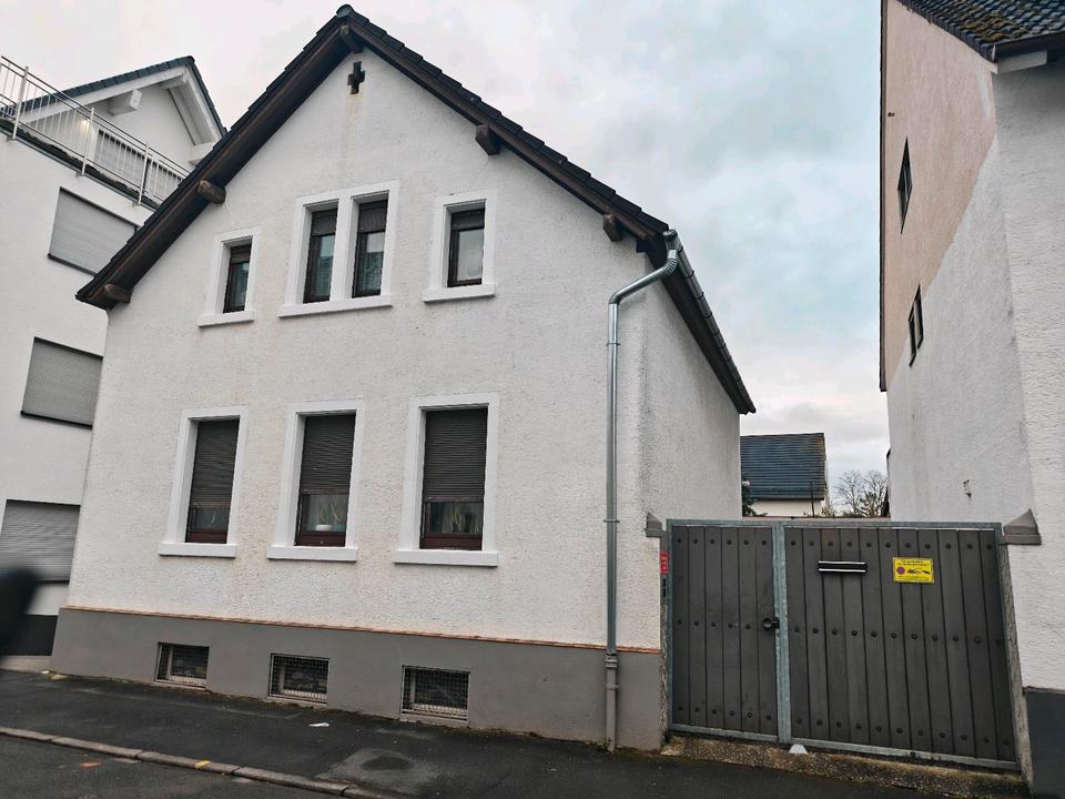 Thumbnail-Einfamilienhaus mit Einliegerwohnung in Darmstadt-Eberstadt