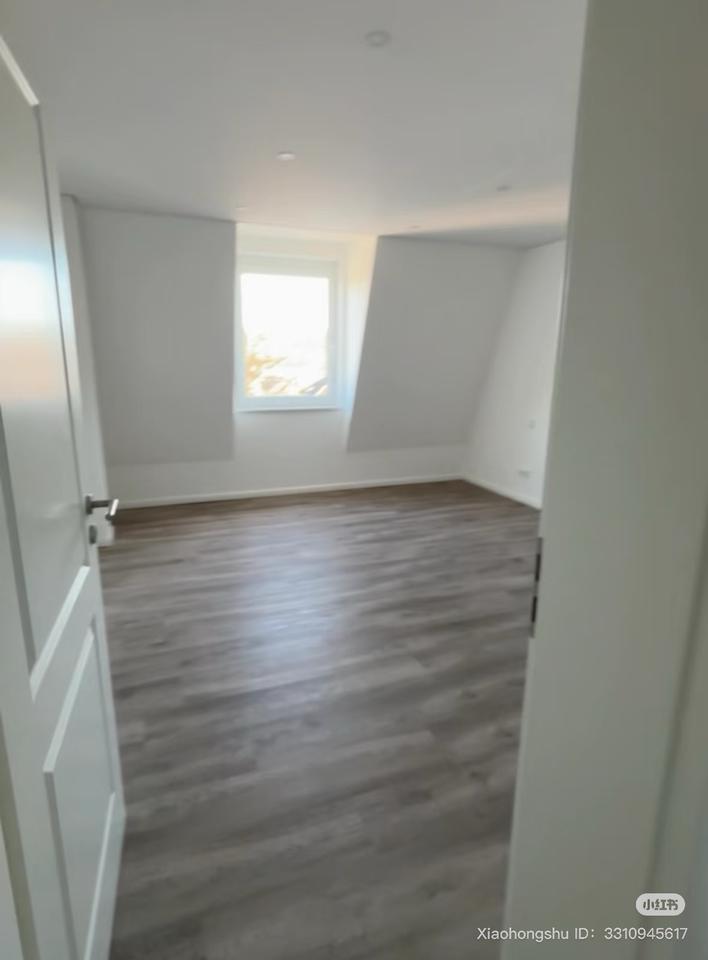 Thumbnail-Maisonette Wohnung 90quadratmeter Frankfurt Niederrad