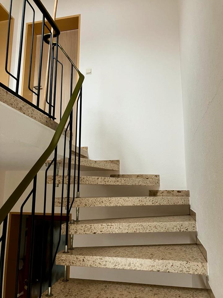 Thumbnail-75qm Dachgeschoss Wohnung in Hauneck-Unterhaun