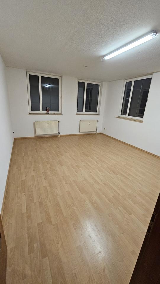 Thumbnail-2-Zimmerwohnung, hell & großzügig geschnitten