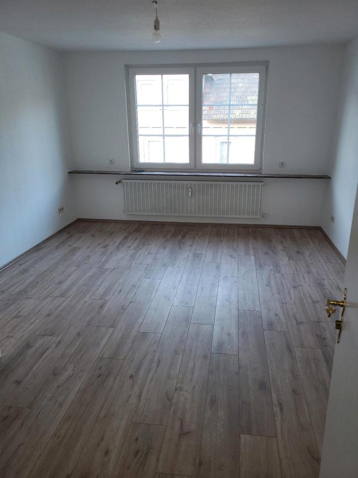 Thumbnail-Frisch renovierte 6-Zimmer-Wohnung
