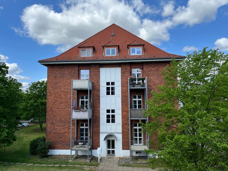 Thumbnail-Moderne 2-Zimmer-Wohnung mit EBK & Stellplatz in beliebter Lage am Exerzierplatz.