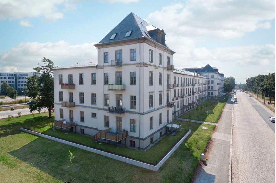 Thumbnail-Sehr schöne vollmöblierte 2-Raum-Wohnung mit Pkw-Stellplatz