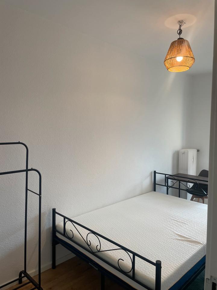 Thumbnail-WG-Zimmer mit Balkon in ReinickendorfWedding