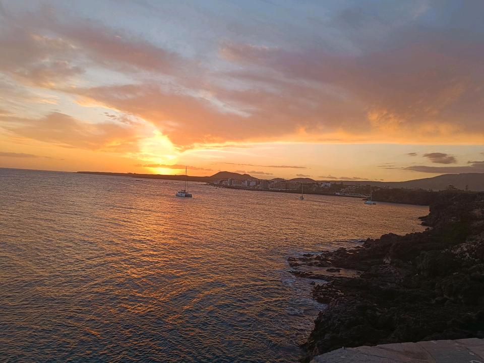 Thumbnail-Ferienwohnung in Tenerife Sur am Meer und mit großem Pool