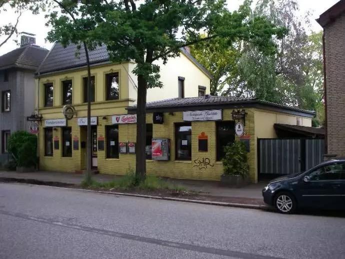 Thumbnail-Haus mit Kultkneipe
