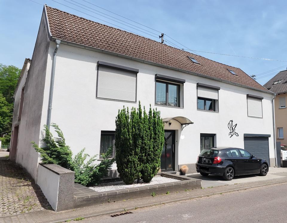 Thumbnail-Charmantes Einfamilienhaus mit viel Platz in Nalbach