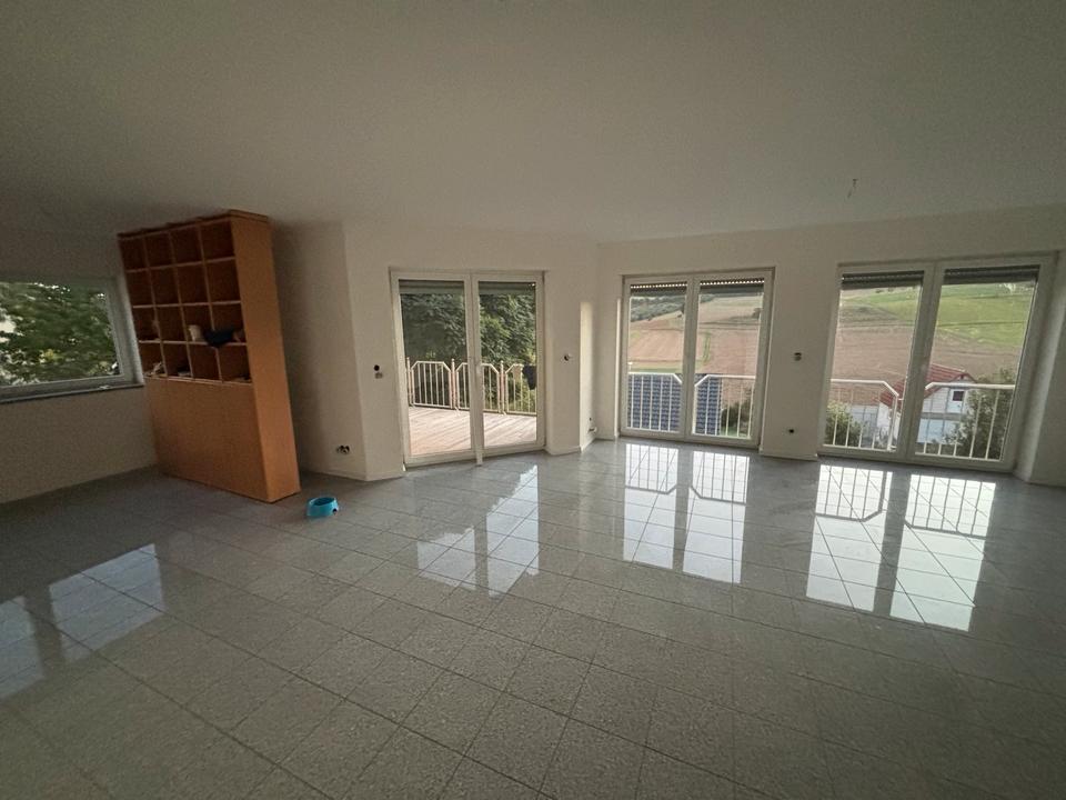 Thumbnail-Großzügige helle 2-Zimmer-Wohnung