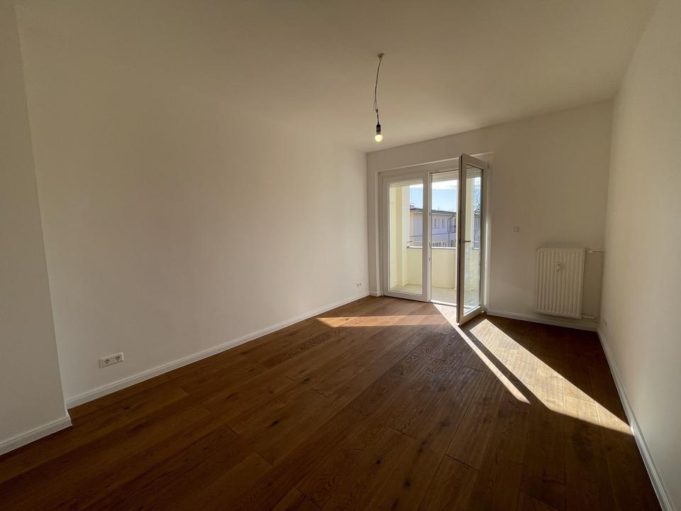 Thumbnail-Erstbezug nach Sanierung: gemütlicher 3-Zimmer-Altbau mit Balkon nahe S-Bhf. Sundgauer Str.