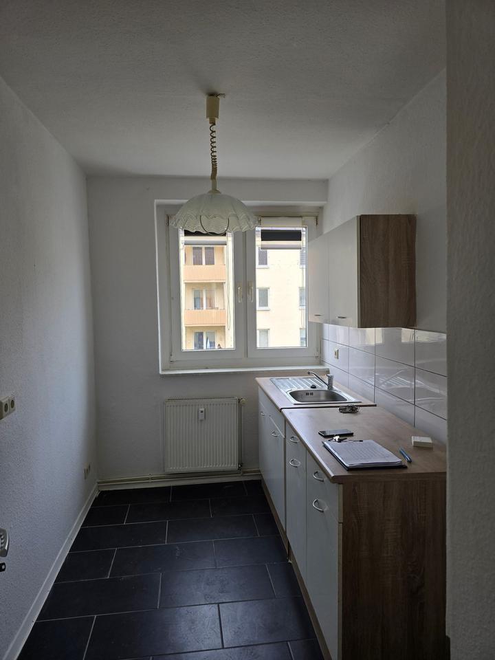 Thumbnail-Kleine 3-Zimmer-Wohnung mit Eibauküche in Kalbe (Milde)