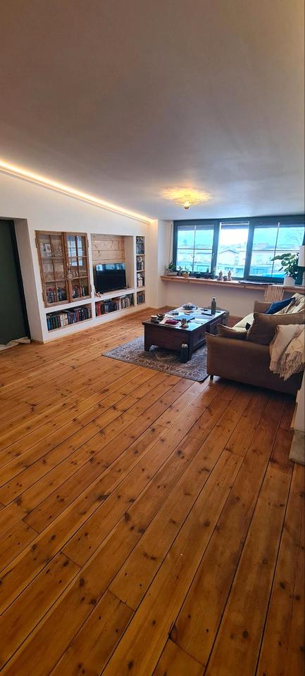 Thumbnail-Haus zu vermieten Loftwohnung und extra Gewerbehalle