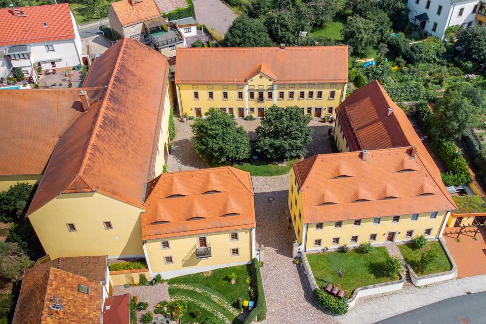 Thumbnail-Wohnen mit Hofcharme: 2-Zimmer-Wohnung mit Terrasse in Zadel