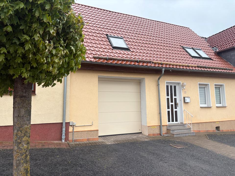 Thumbnail-Wohnung im EFH, Reihenhaus