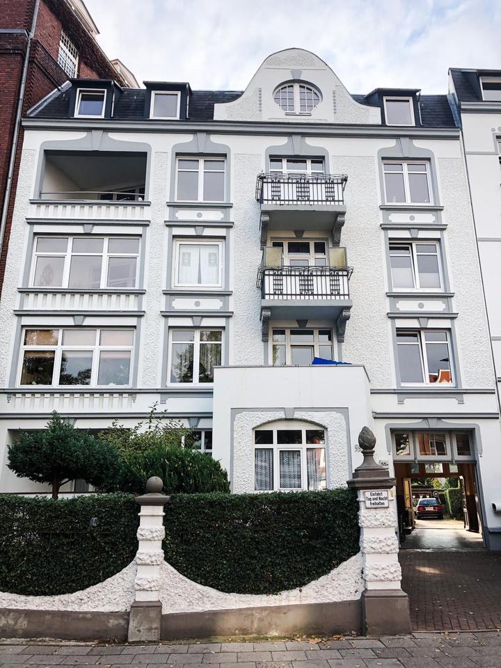 Thumbnail-3-Zimmer-Altbauwohnung mit Balkon - Erstbezug nach Renovierung