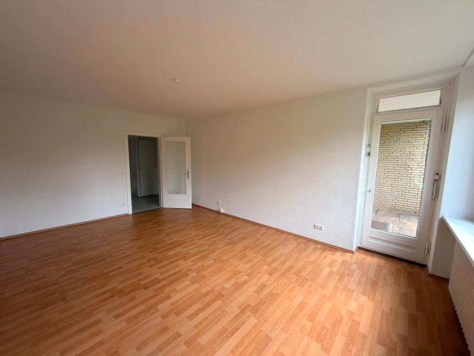 Thumbnail-drei Zimmerwohnung im Erdgeschoss mit EBK + Terrasse