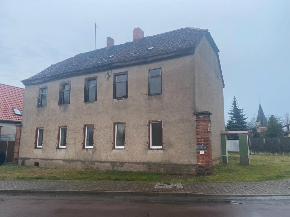 Thumbnail-Privatverkauf: Grundstück mit freistehendem Altbau in Kösseln