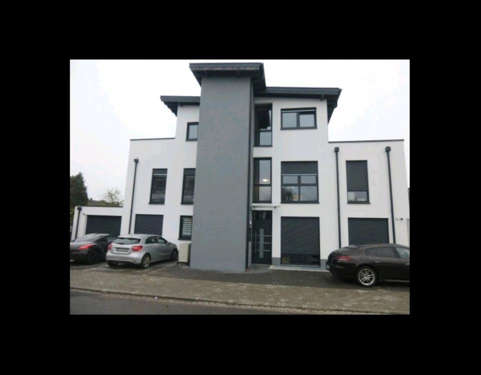 Thumbnail-Schöne, neuwertige 3-Zimmerwohnung Nähe Grevenbroich Bahnhof