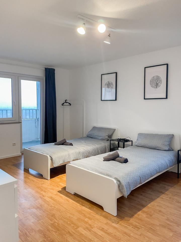 Thumbnail-Helle & voll möblierte 2-Zimmer-Wohnung mit Balkon