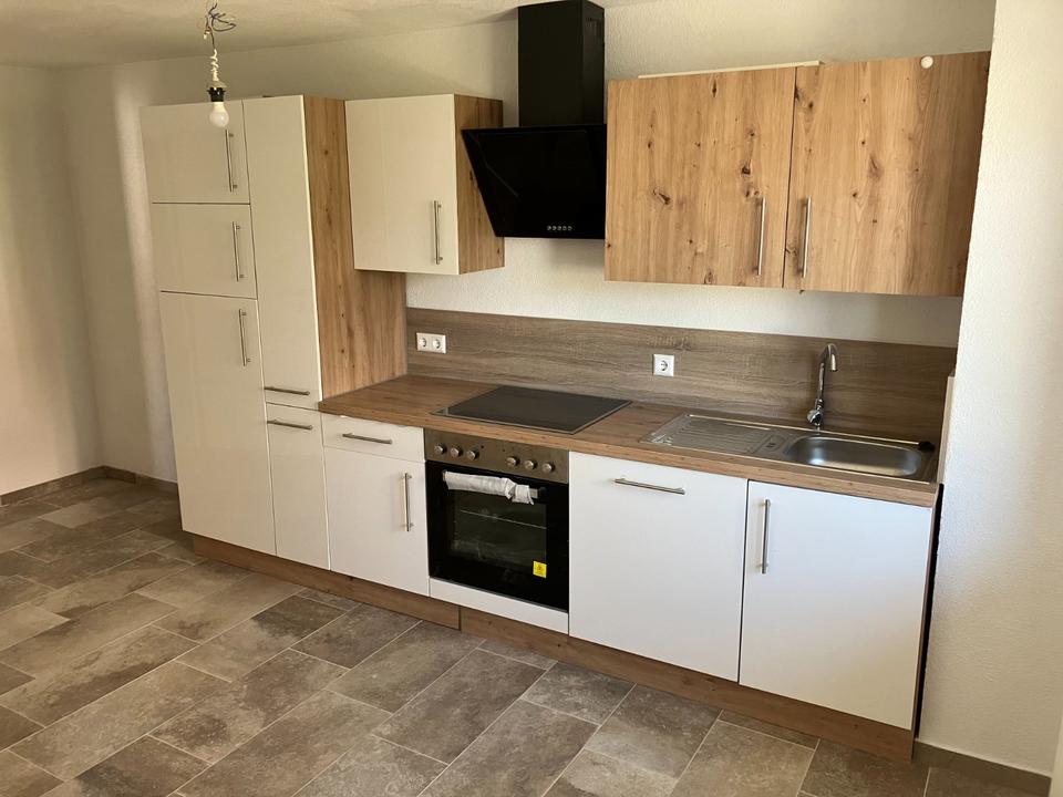 Thumbnail-Renovierte schöne 4 Zimmer Wohnung