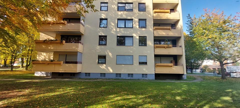 Thumbnail-*renovierte 2-Zimmer Wohnung in Augsburg*