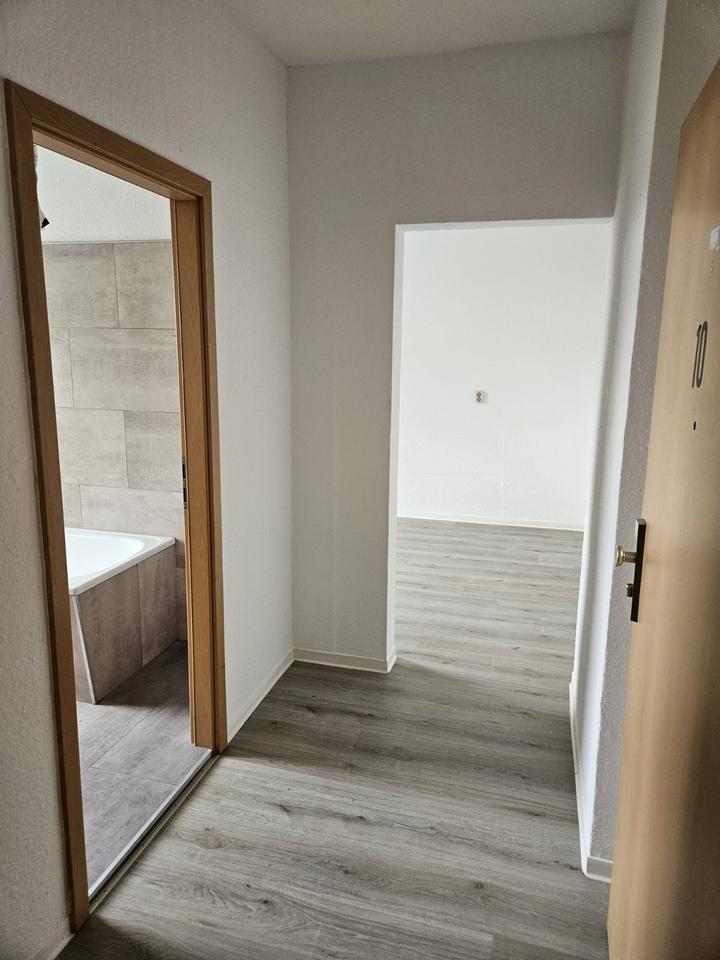 Thumbnail-Helle Renovierte 2-Raum-Wohnung in MagdeburgLemsdorf