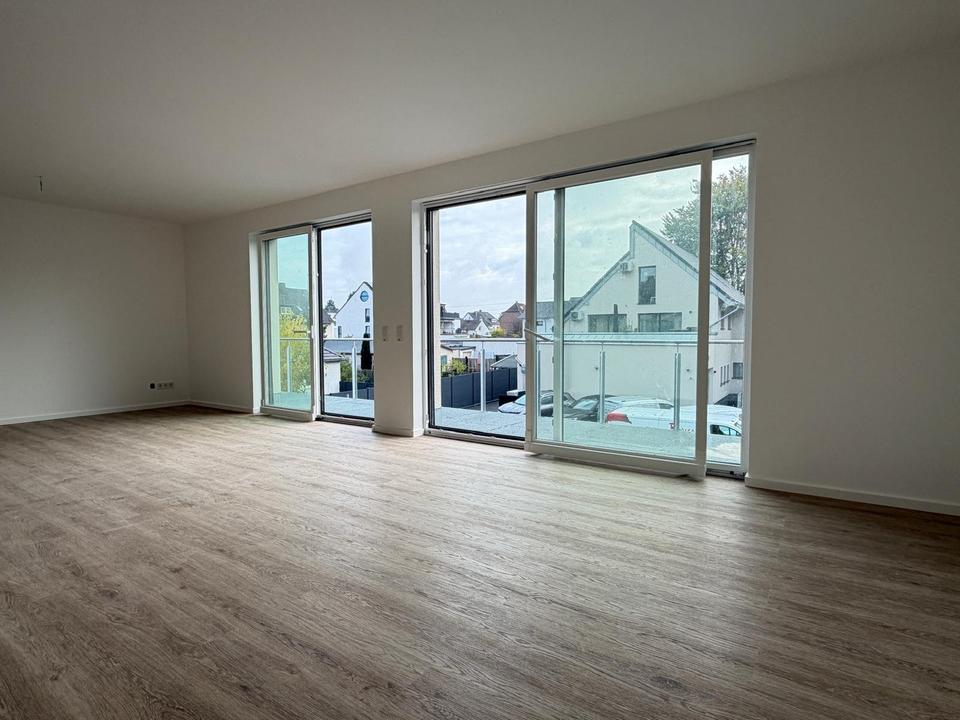 Thumbnail-*Neubau*: Exklusive 3-Zimmer-Wohnung mit Balkon und 100m² in Köln