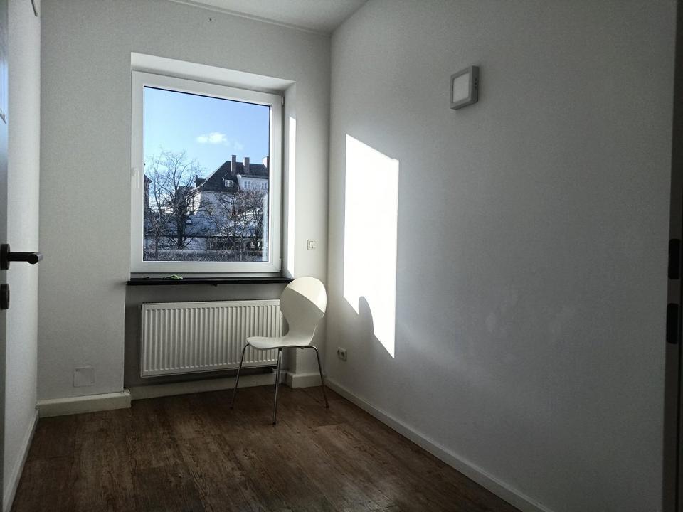 Thumbnail-Praxisräume für HeilpraktikerTherapeut in München-Nymphenburg